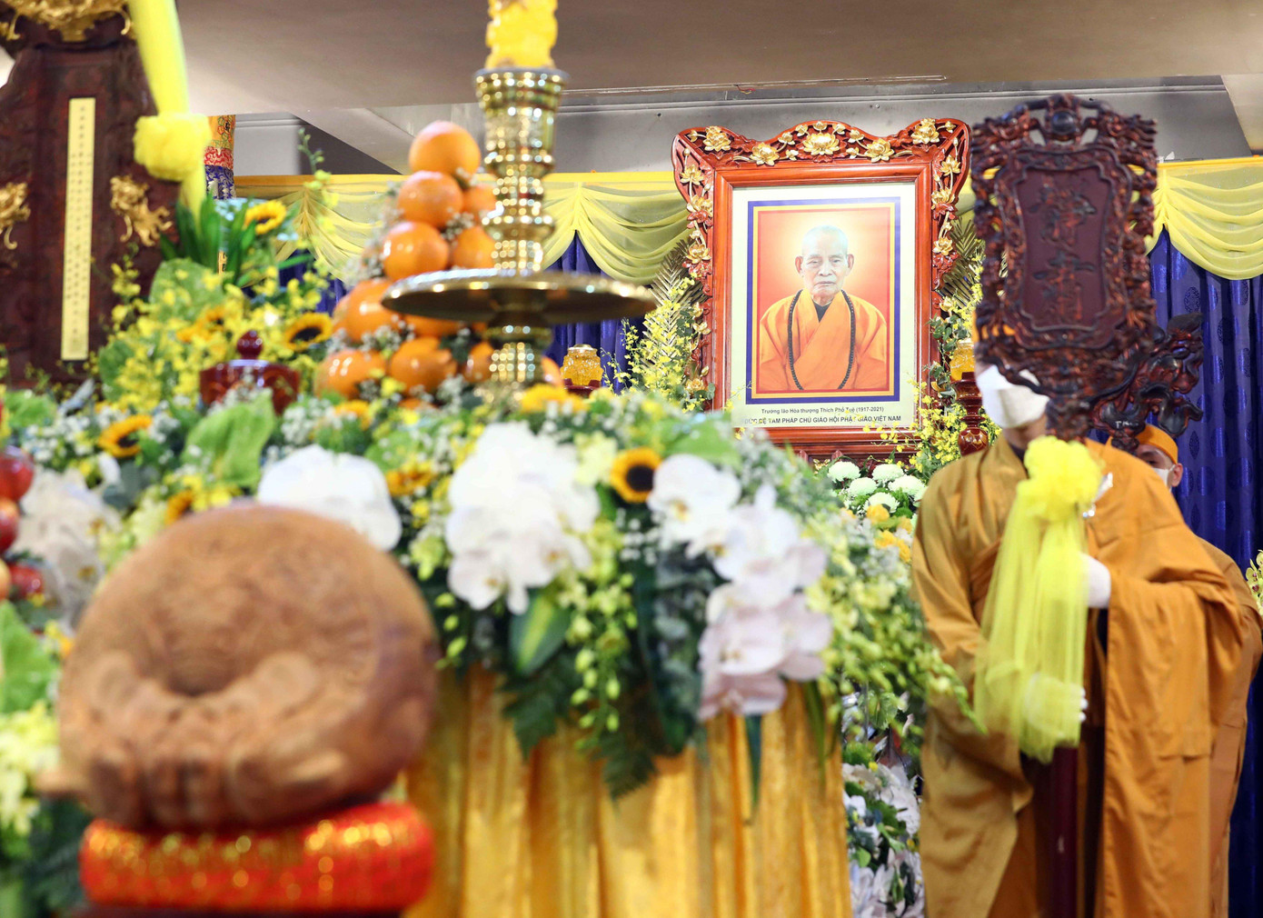 Lễ tang Đức Pháp chủ diễn ra tại tổ đình Viên Minh. Ảnh: Kiên Phạm