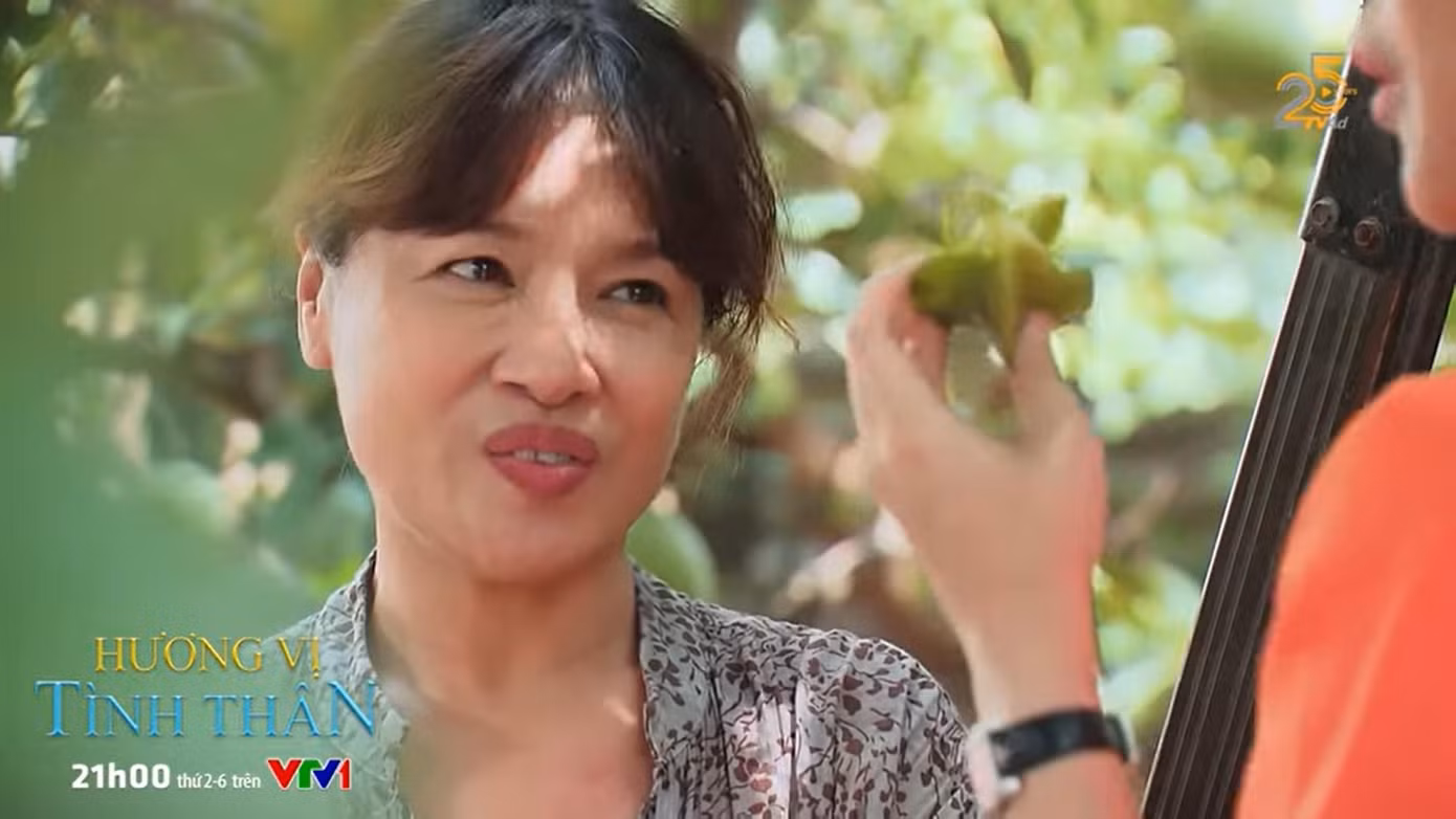 Bà Bích tiếc vì ân oán với bà Sa nên không đồng ý cho Dũng làm con rể Bà Bích tiếc vì ân oán với bà Sa nên không đồng ý cho Dũng làm con rể