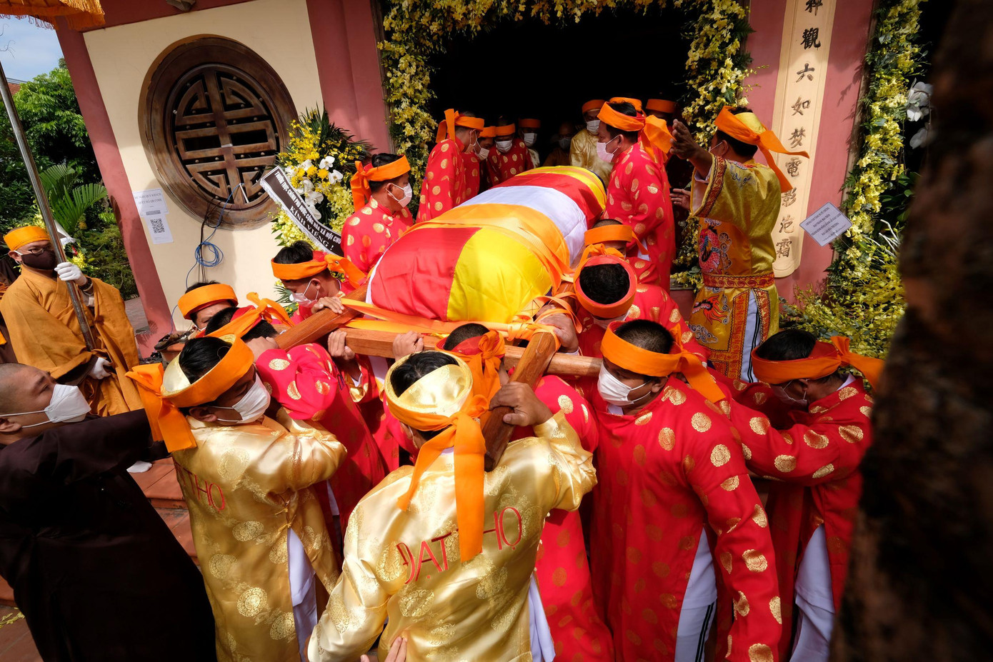 Cung tống kim quan của Đức Pháp chủ