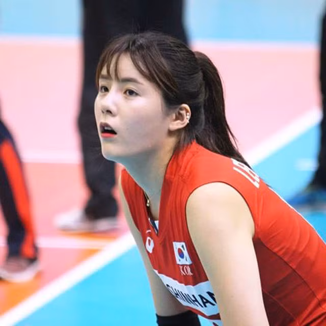 Ngắm nhan sắc của ‘thiên thần’ bóng chuyền Hàn Quốc ảnh 1