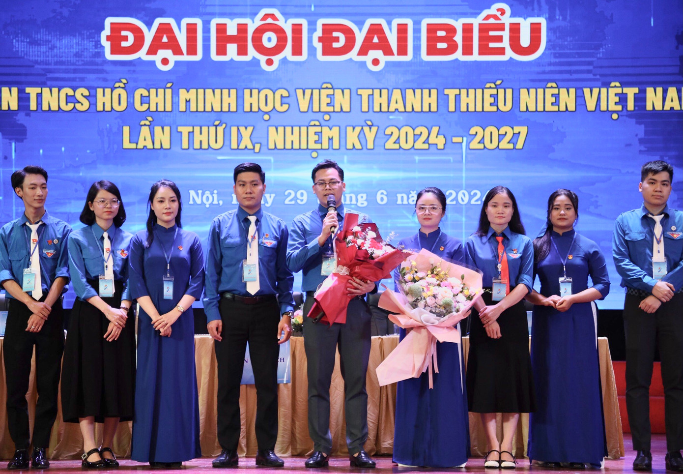 Anh Trương Khải Minh - Bí thư Đoàn Thanh niên Học viện Thanh thiếu niên Việt Nam khoá IX, nhiệm kỳ 2024 - 2027 phát biểu nhận nhiệm vụ thể hiện quyết tâm của Ban chấp hành khoá mới trong nhiệm kỳ tới Anh Trương Khải Minh - Bí thư Đoàn Thanh niên Học viện Thanh thiếu niên Việt Nam khoá IX, nhiệm kỳ 2024 - 2027 phát biểu nhận nhiệm vụ thể hiện quyết tâm của Ban chấp hành khoá mới trong nhiệm kỳ tới