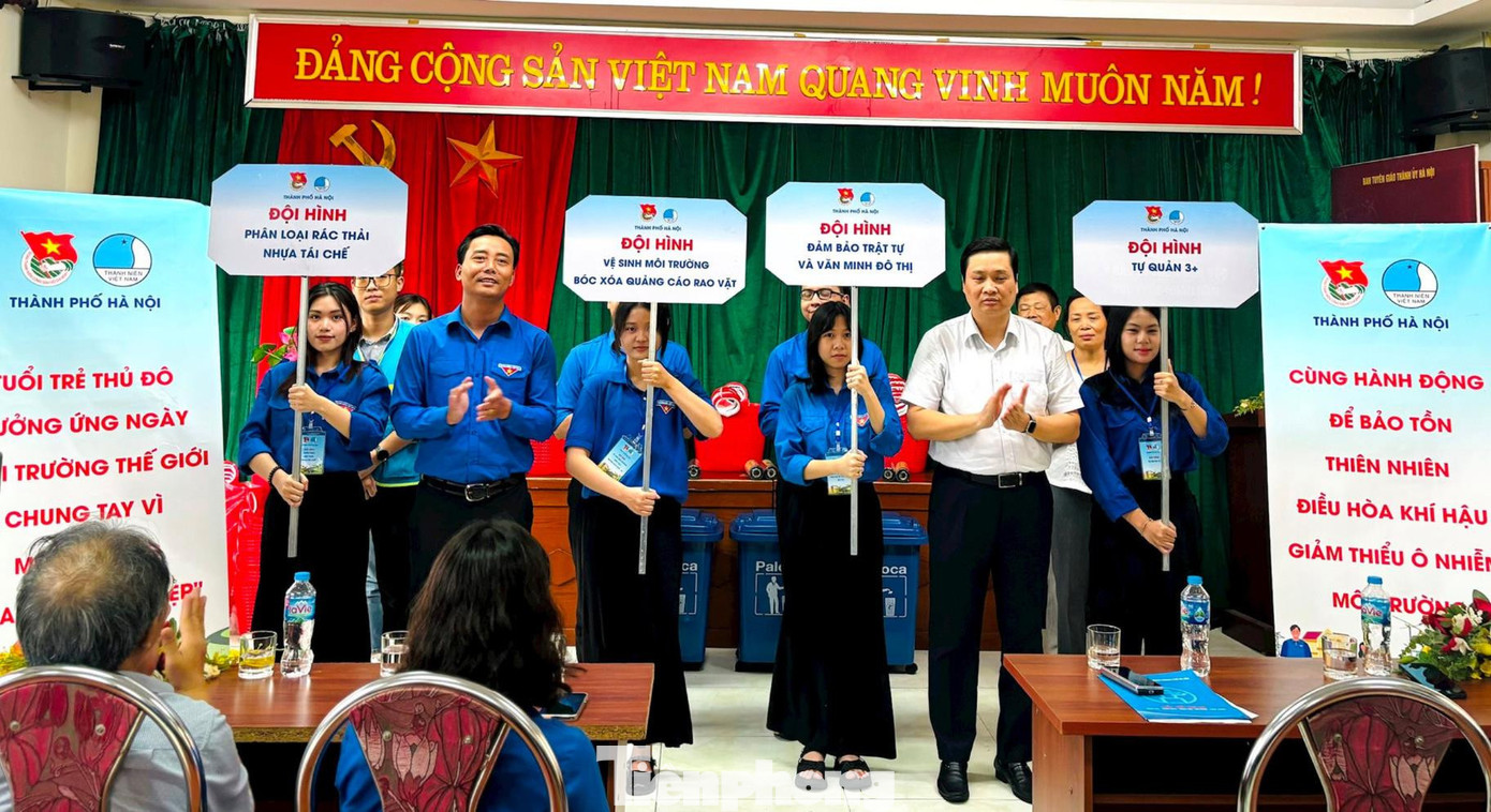 Ra mắt 4 đội hình tình nguyện bảo vệ môi trường Ra mắt 4 đội hình tình nguyện bảo vệ môi trường