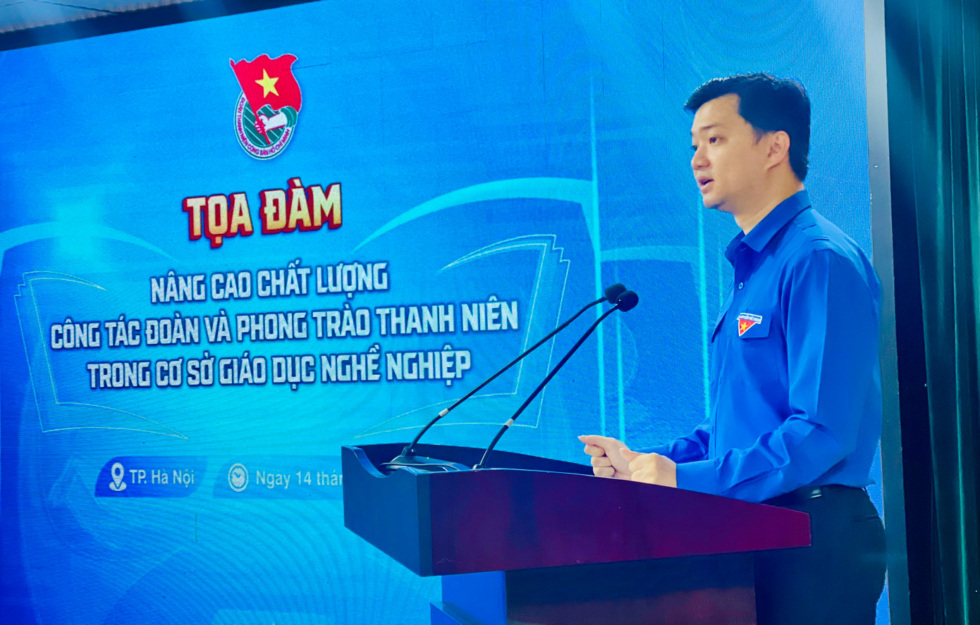 Anh Nguyễn Minh Triết – Bí thư T.Ư Đoàn, Chủ tịch T.Ư Hội SVVN phát biểu tại hội nghị