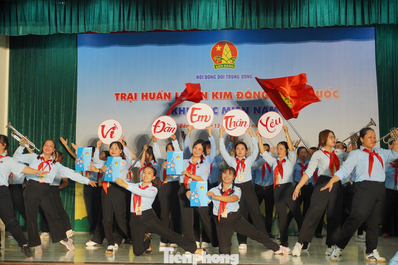 Các tiết mục biểu diễn tại lễ bế mạc Các tiết mục biểu diễn tại lễ bế mạc