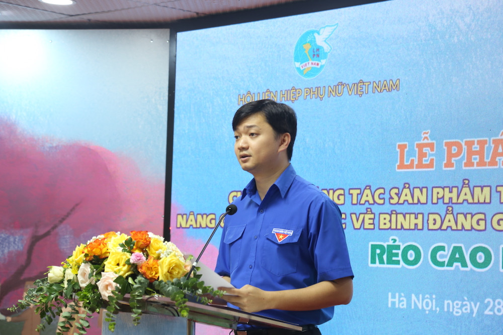 Anh Nguyễn Minh Triết - Bí thư T.Ư Đoàn, Chủ tịch T.Ư Hội SVVN phát biểu tại chương trình