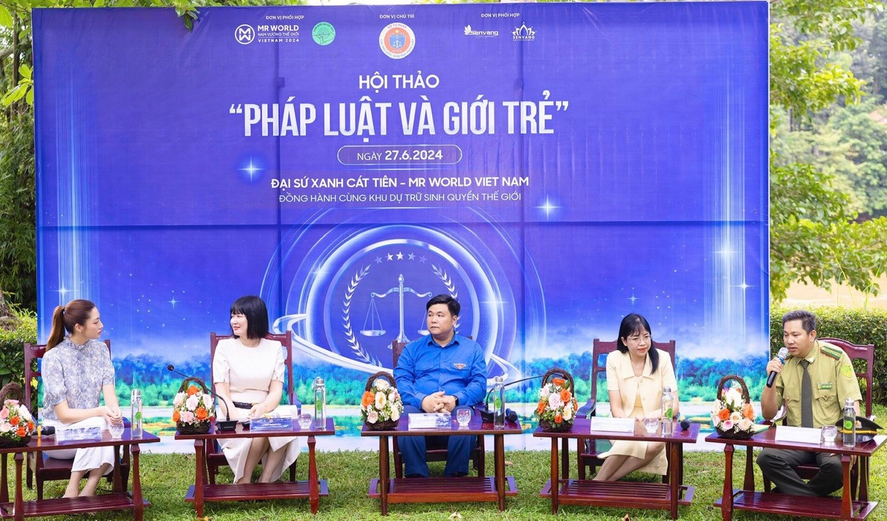 Các đại biểu tham gia chia sẻ tại hội thảo Các đại biểu tham gia chia sẻ tại hội thảo