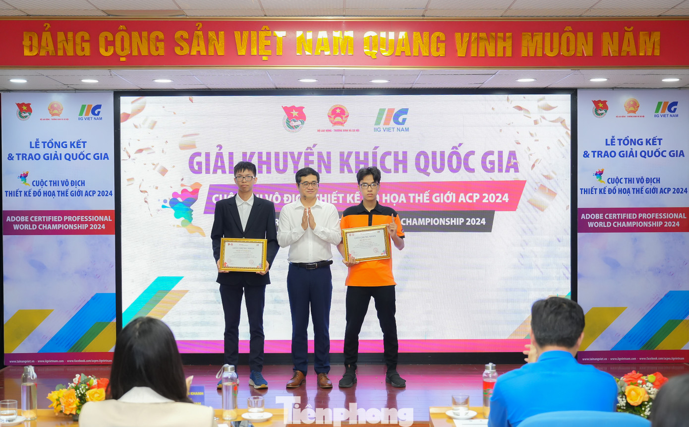 Các giải thưởng được trao tại lễ tổng kết Các giải thưởng được trao tại lễ tổng kết