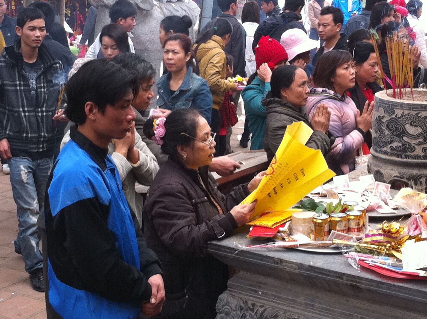 Cầu khấn cho một năm mới yên lành, may mắn...