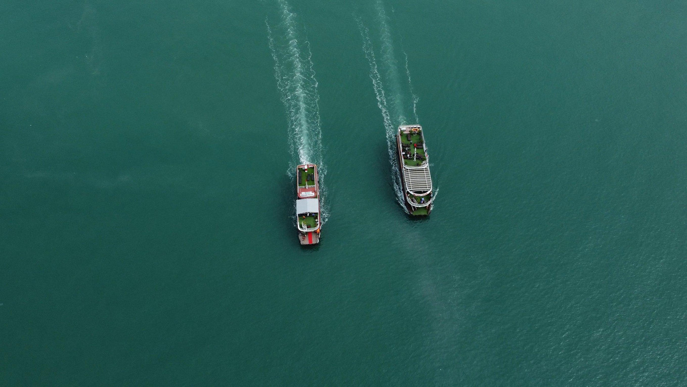 Bên cạnh tua tham quan vịnh trong ngày, sản phẩm du thuyền nghỉ dưỡng cao cấp trên vịnh Lan Hạ được đánh giá là một trong những sản phẩm thu hút của Hải Phòng. Bên cạnh tua tham quan vịnh trong ngày, sản phẩm du thuyền nghỉ dưỡng cao cấp trên vịnh Lan Hạ được đánh giá là một trong những sản phẩm thu hút của Hải Phòng.