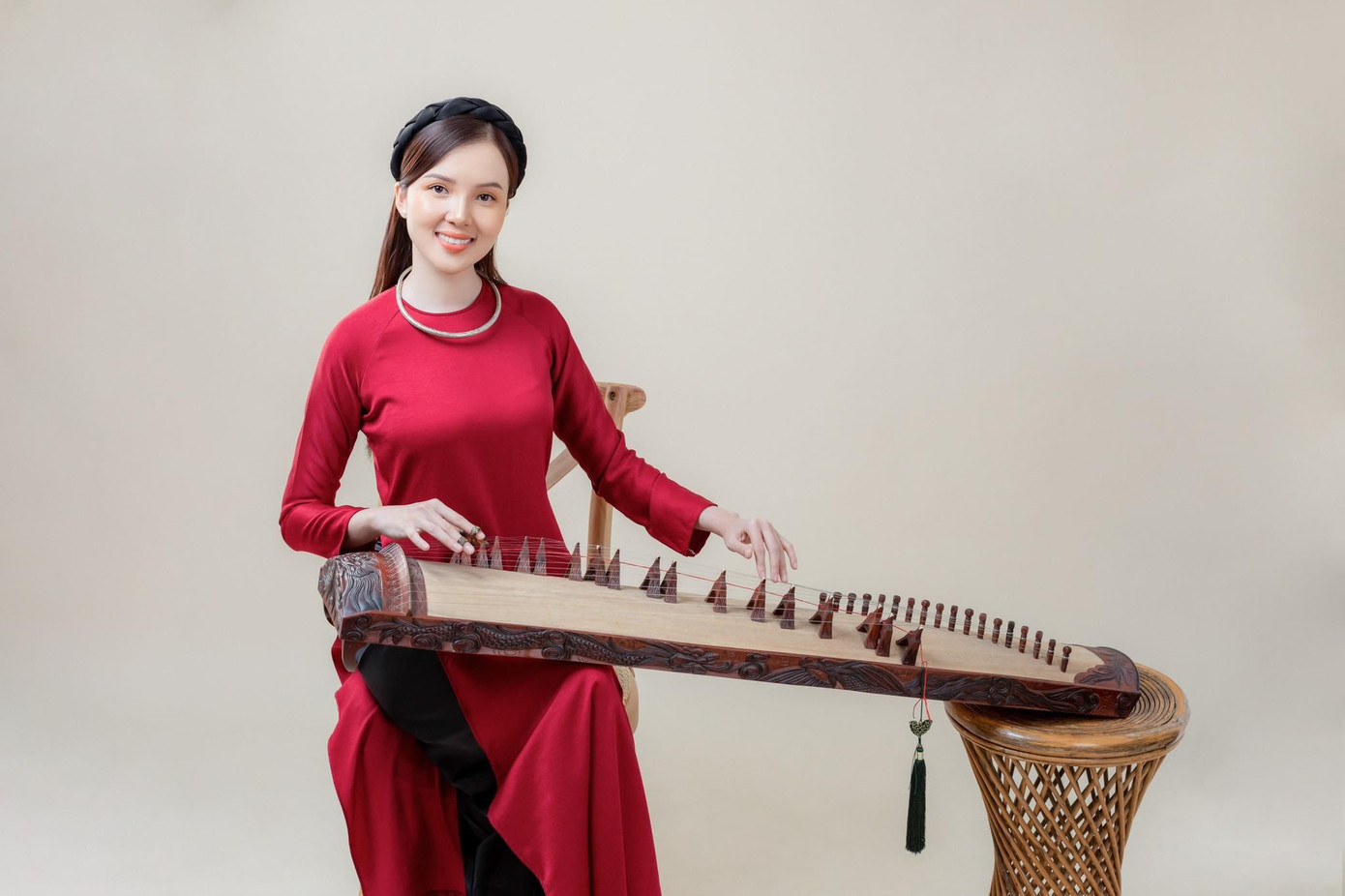 "Liên hoan Đờn ca tài tử Quốc gia lần III" với sự tham gia của 21 tỉnh thành phố. Liên hoan nhằm khắc hoạ nét đặc sắc, độc đáo của nghệ thuật đờn ca tài tử Nam Bộ, cổ vũ việc giữ gìn và phát triển tinh hoa nghệ thuật dân tộc. "Liên hoan Đờn ca tài tử Quốc gia lần III" với sự tham gia của 21 tỉnh thành phố. Liên hoan nhằm khắc hoạ nét đặc sắc, độc đáo của nghệ thuật đờn ca tài tử Nam Bộ, cổ vũ việc giữ gìn và phát triển tinh hoa nghệ thuật dân tộc.