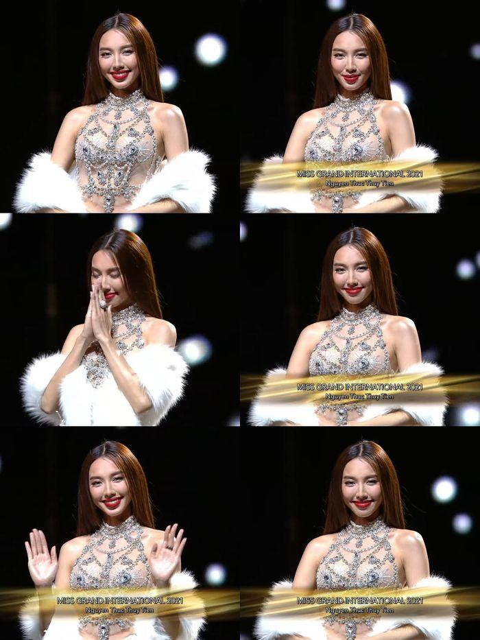 Đây là một thiết kế của NTK trong nước được Thùy Tiên mang ra nước ngoài trong chuyến xuất ngoại lần này. Phần thân được làm từ chất liệu lưới trong suốt, đính kết đá lấp lánh ở những vị trí nhạy cảm. Phần chân váy bên dưới xẻ tà cao vừa phải, giúp Thùy Tiên thoải mái hơn trong việc di chuyển.