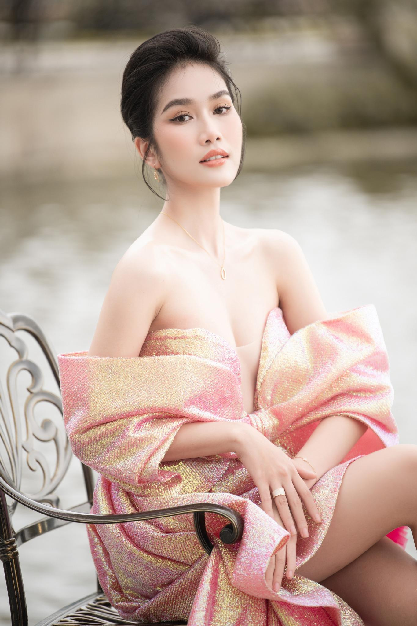 Với nhan sắc ngày càng thăng hạng, Á hậu Phương Anh được kì vọng sẽ làm nên chuyện tại cuộc thi Hoa hậu Quốc tế sắp tới.