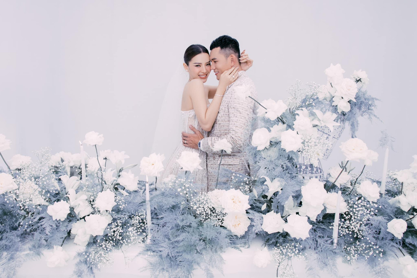 Lý Bình sinh năm 1991, được biết đến từ sau danh hiệu quán quân cuộc thi Ngôi sao mới. Ngoài là người mẫu, anh bén duyên với phim ảnh qua dự án Chiến dịch chống ế năm 2015. Những năm gần đây, anh được chú ý qua các phim Trói buộc yêu thương... Tháng 12 năm ngoái, sao nam nhận cúp Diễn viên truyền hình triển vọng cho vai Minh Quân trong phim Bánh mì ông Màu 2 tại Ngôi sao xanh lần thứ tám.