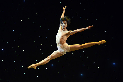 Giảng viên, nghệ sĩ ballet Cao Chí Thành - người thầy người anh luôn theo sát dìu dắt thế hệ diễn viên ba lê mới của trường múa Việt Nam