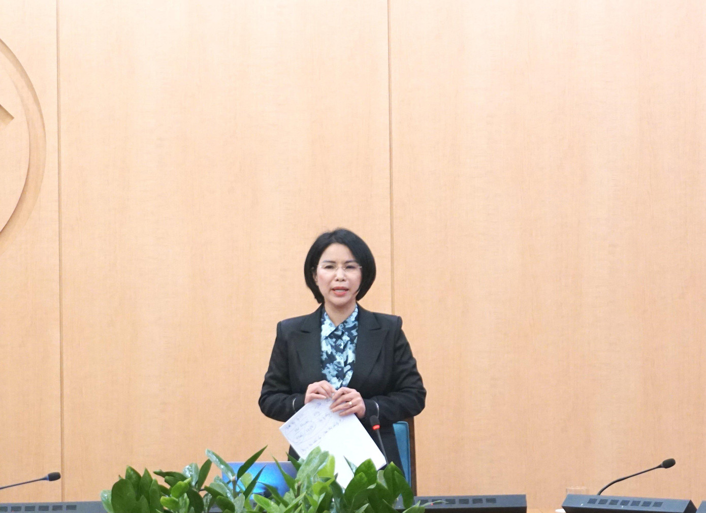 Bà Trần Thị Nhị Hà, Giám đốc Sở Y tế Hà Nội phát biểu tại Hội nghị Bà Trần Thị Nhị Hà, Giám đốc Sở Y tế Hà Nội phát biểu tại Hội nghị