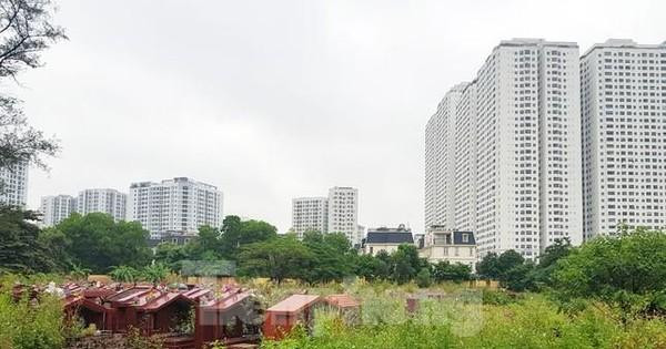 Một dự án hoàn thành xong nhà ở nhưng chậm triển khai hạ tầng tại khu Linh Đàm, quận Hoàng Mai.