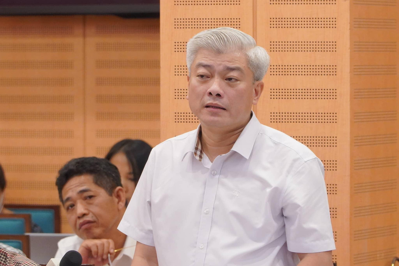 Ông Mai Trọng Thái - Phó Giám đốc Sở Tài nguyên và Môi trường phát biểu tại buổi họp báo Ông Mai Trọng Thái - Phó Giám đốc Sở Tài nguyên và Môi trường phát biểu tại buổi họp báo