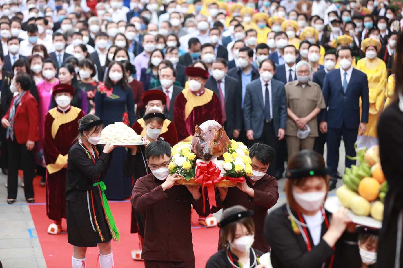 Tín ngưỡng thờ Mẫu Tây Thiên gắn với truyền thuyết về Quốc Mẫu Tây Thiên Lăng Thị Tiêu, là nữ nhi người trang Đông Lộ, xã Đại Đình, huyện Tam Đảo, tỉnh Vĩnh Phúc. Tín ngưỡng thờ Mẫu Tây Thiên gắn với truyền thuyết về Quốc Mẫu Tây Thiên Lăng Thị Tiêu, là nữ nhi người trang Đông Lộ, xã Đại Đình, huyện Tam Đảo, tỉnh Vĩnh Phúc.