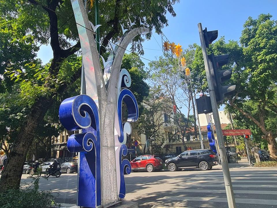 Một số tuyến phố đã được xã hội hóa chiếu sáng dịp Tết Một số tuyến phố đã được xã hội hóa chiếu sáng dịp Tết