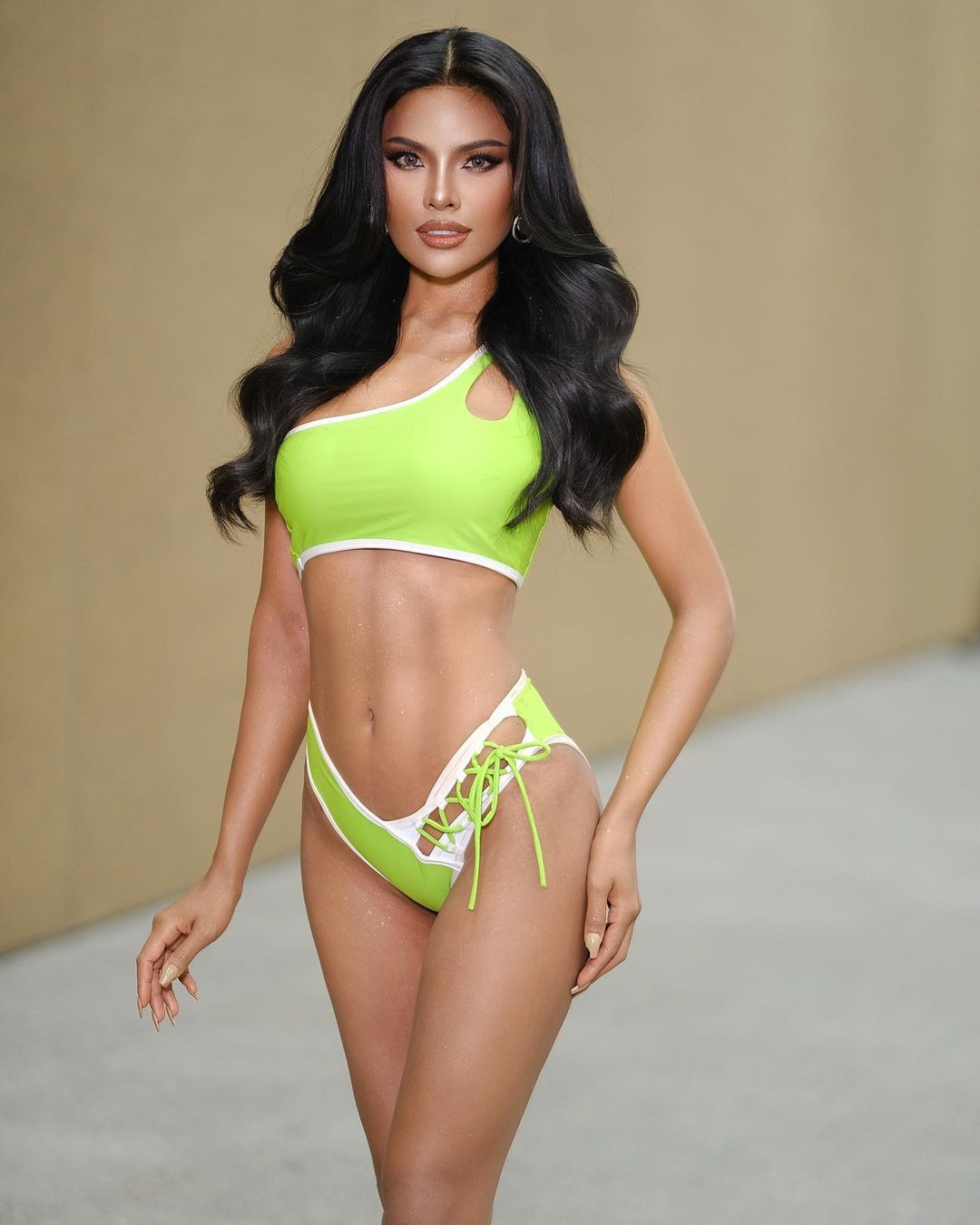 Worawalan Phutklang - Hoa Hậu Hòa bình tỉnh Phetchabun 2023 đã từ bỏ danh hiệu để tìm kiếm tấm vé đến với đấu trường Hoa hậu Hoàn vũ Thái Lan.