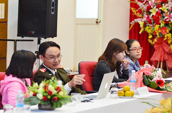 Giao lưu trực tuyến: Tỏa sáng và cống hiến ảnh 72