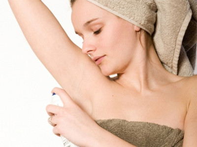 Bệnh di truyền cũng có thể khiến bạn khó tránh khỏi mùi cơ thể và mùi hơi thở, tuy nhiên, nếu kết hợp với chế độ ăn khỏe, bạn hoàn toàn có thể giảm thiểu những khó chịu về hương thơm trên cơ thể mình 