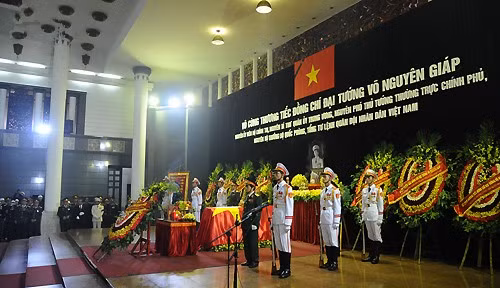 Linh cữu Đại tướng