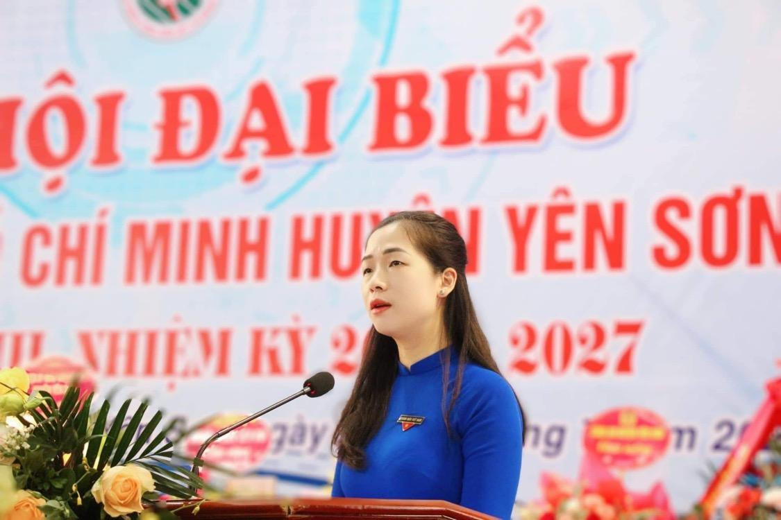 Chị Dương Minh Nguyệt - Ủy viên BTV Trung ương Đoàn, Bí thư Tỉnh Đoàn Tuyên Quang phát biểu chỉ đạo tại đại hội Đoàn cấp huyện. Chị Dương Minh Nguyệt - Ủy viên BTV Trung ương Đoàn, Bí thư Tỉnh Đoàn Tuyên Quang phát biểu chỉ đạo tại đại hội Đoàn cấp huyện.