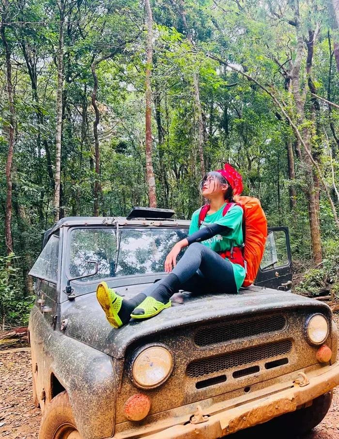 Nơi đâu có cảnh đẹp, Hiền sẽ dừng chân lâu hơn.