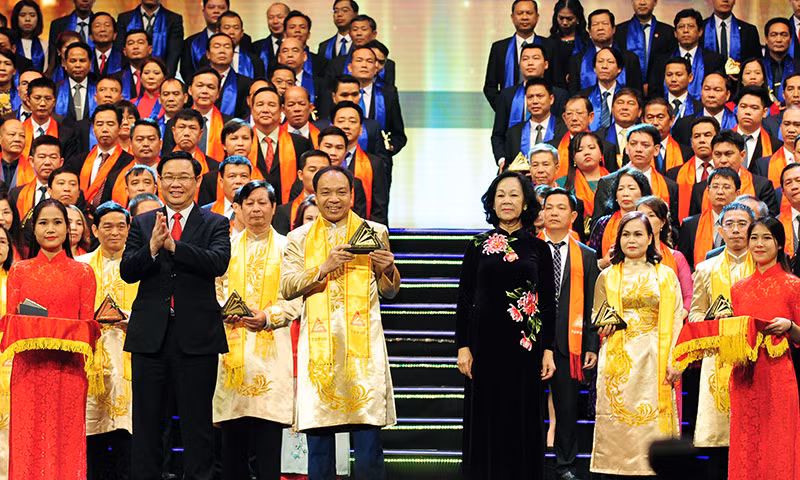Vinh danh 200 doanh nghiệp tiêu biểu đạt giải Sao Vàng đất Việt 2018 ảnh 7
