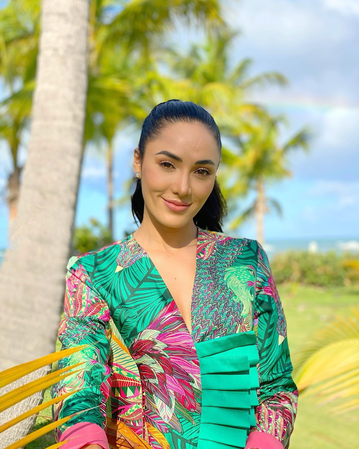 Hoa hậu Mexico - Karolina Vidales, chủ nhân của giải thưởng Hoa hậu Thể thao cũng là một ứng viên nặng ký của đêm chung kết. Cô năm nay 24 tuổi, cao 1m74, đã tốt nghiệp chuyên ngành Quan hệ Quốc tế, thành thạo ba ngôn ngữ - tiếng Anh, Đức và Pháp.