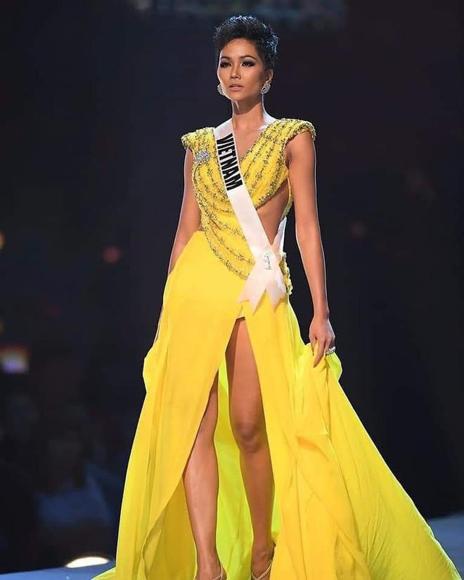 H'Hen Niê từng đeo bộ trang sức này trong đêm bán kết và chung kết Miss Universe 2018.