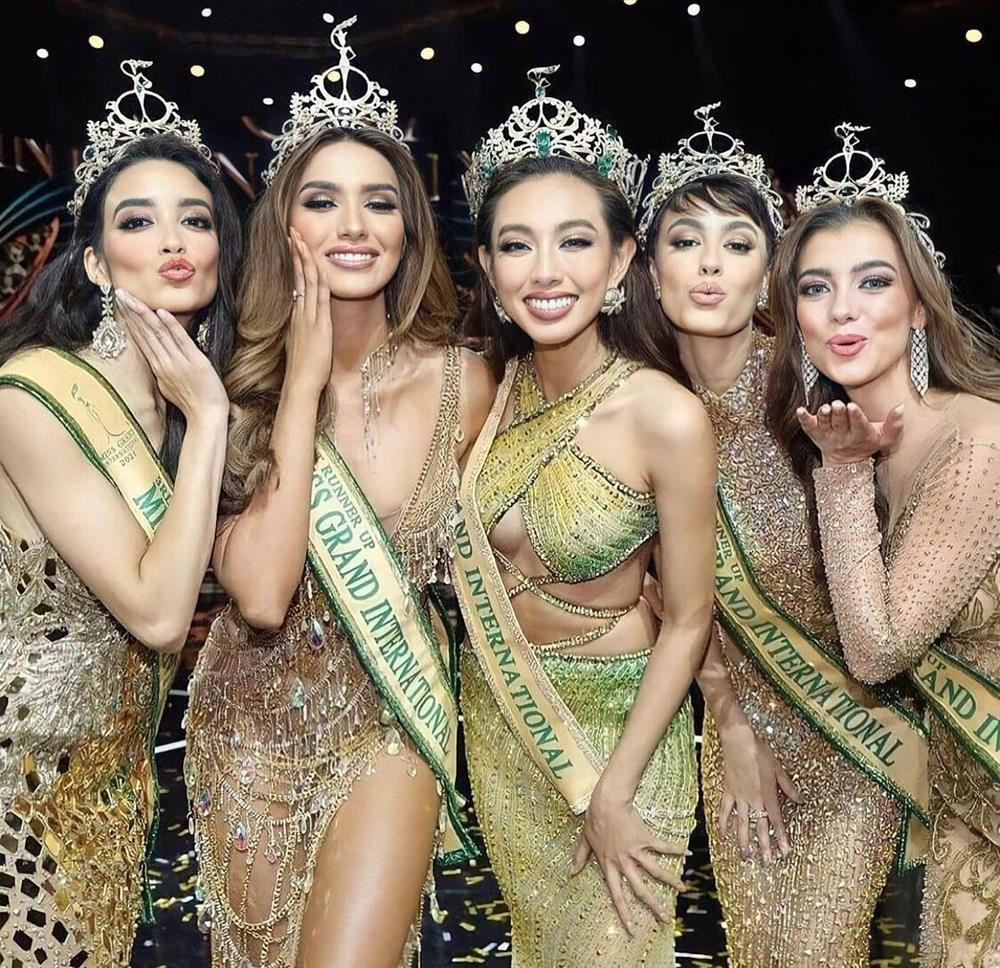 Cô cũng được lòng nhiều thí sinh khác ở cuộc thi Miss Grand 2021.