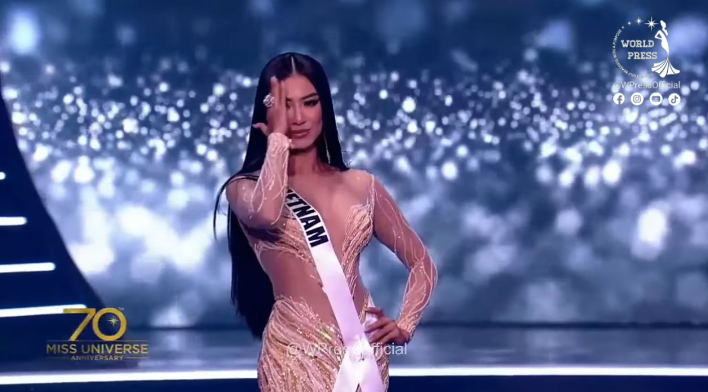 Fans tinh ý nhận ra chiếc nhẫn Kim Duyên đeo trên tay chính là món quà mà H'Hen Niê tặng cho cô trước khi lên đường sang Israel.