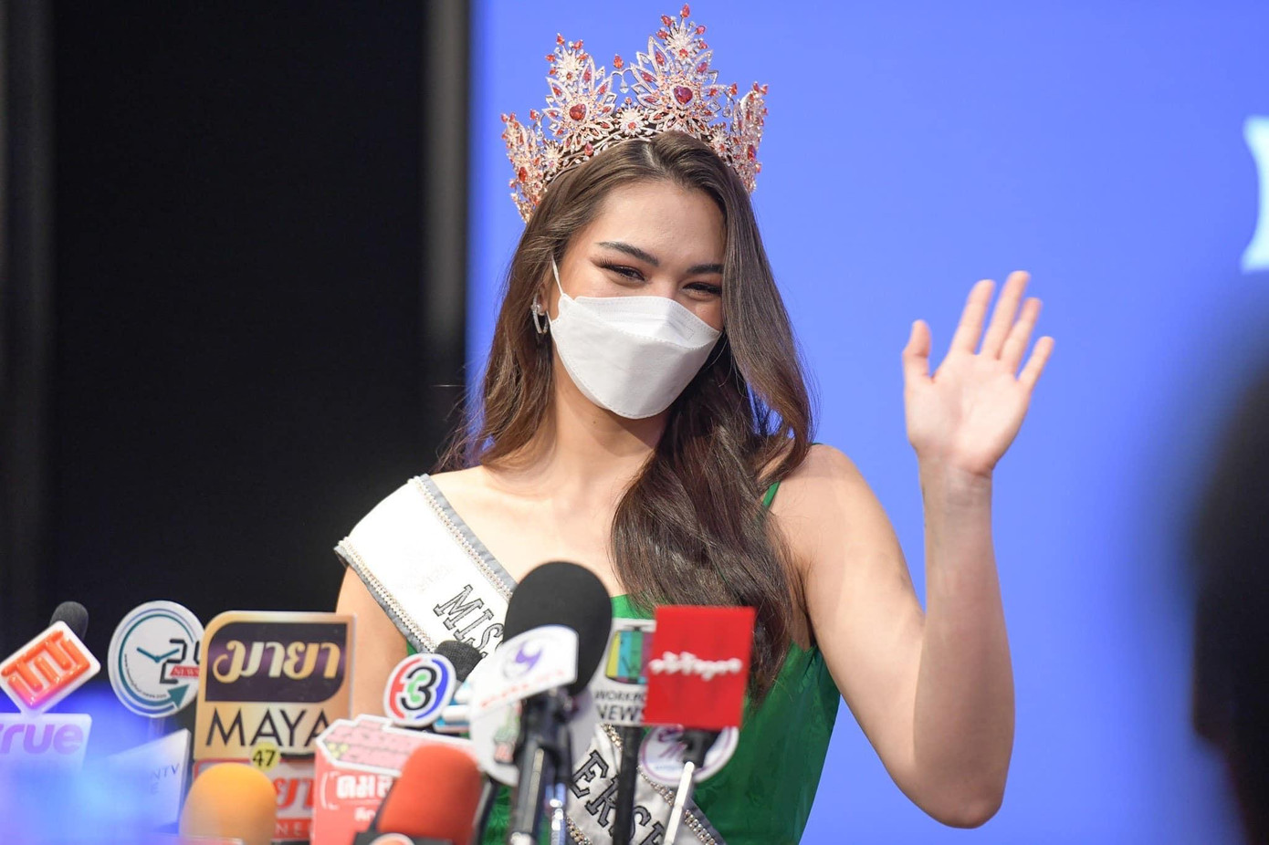 Ngay từ khi đăng quang Hoa hậu Hoàn vũ Thái Lan 2021, Anchilee đã gây ra nhiều ý kiến trái chiều khi có hình thể 'đô con' và nặng tới 71 kg. Mặc dù vậy, người đẹp vẫn rất tự tin với vẻ đẹp tự nhiên của mình và là một người cổ vũ cho phong trào #Realsizebeauty trên mạng xã hội.