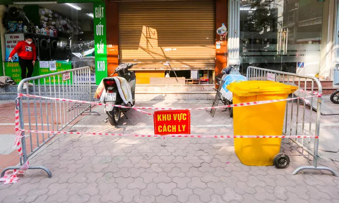 Khu vực cách ly nằm trên phố Ngô Sỹ Liên. Tất cả những điểm phong toả đều thuộc quận Đống Đa