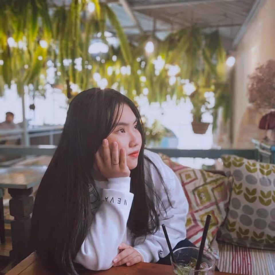 Quỳnh Hoa cảm thấy việc biết thêm một ngoại ngữ mới ngoài tiếng Anh cũng là một lợi thế, đặc biệt là trong xu thế toàn cầu hóa hiện nay.
