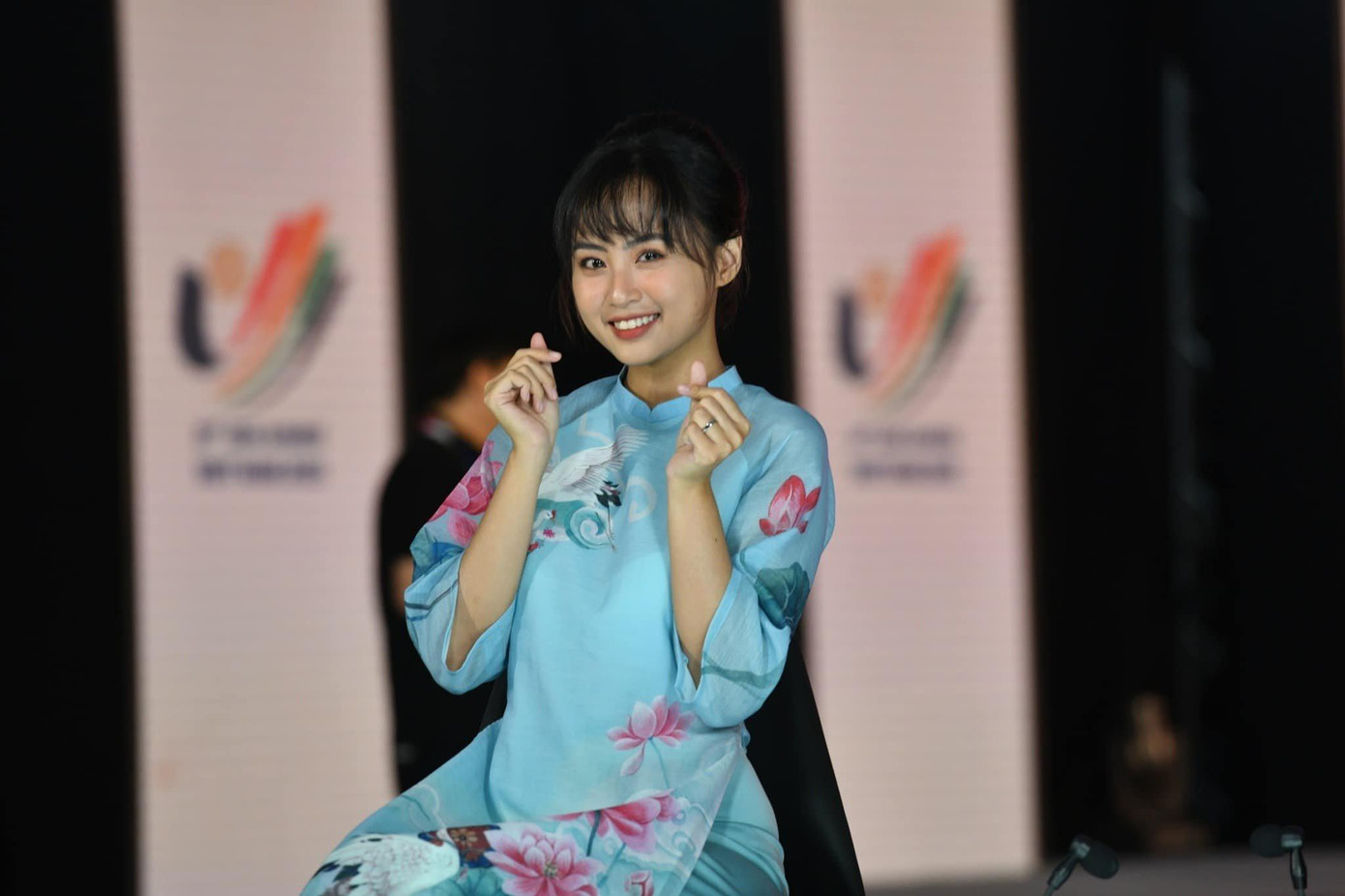 ...cùng kiến thức chuyên môn thượng thừa đã khiến Minh Nghi tạo ấn tượng với fan thể thao điện tử. Ảnh: SEA Games 31