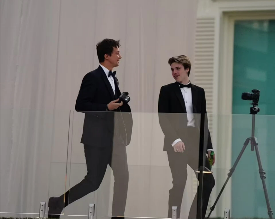 Con trai thứ ba của nhà Beckham cũng khiến dân tình náo loạn vì ngoại hình. Ảnh: Mega