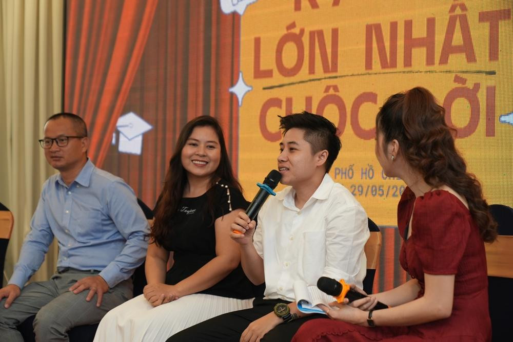 Đạo diễn Đinh Hà Uyên Thư tiết lộ bí mật từ học sinh Giỏi trở thành cá biệt và sau này chinh phục thử thách để gặt hái thành công như thế nào.