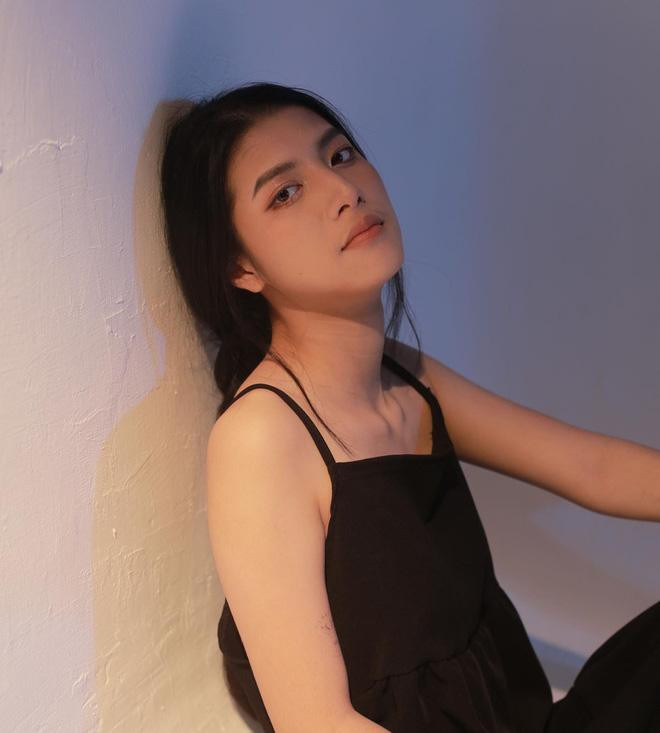 Ngay từ khi 7 tuổi, cô bạn đã phải xa gia đình để theo học tại trường chuyên biệt. Ảnh: FBNV Ngay từ khi 7 tuổi, cô bạn đã phải xa gia đình để theo học tại trường chuyên biệt. Ảnh: FBNV