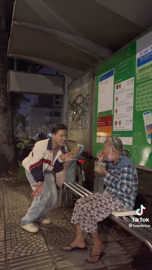 Video làm dấy lên làn sóng tẩy chay TikToker Nờ Ô Nô và nội dung &quot;rác&quot; trên mạng xã hội.