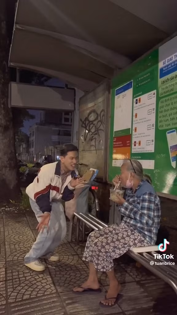 Video làm dấy lên làn sóng tẩy chay TikToker Nờ Ô Nô và nội dung "rác" trên mạng xã hội.