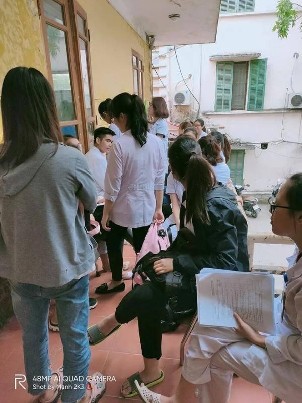 Dù là vấn đáp trực tiếp...