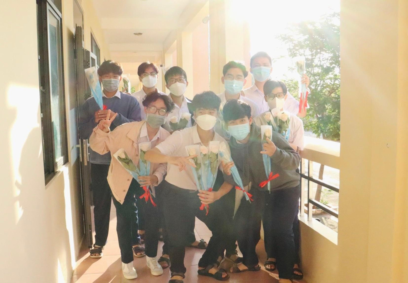 Ngày 8/3 thì không thể thiếu hoa rồi!