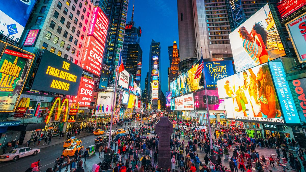 Ngành Quảng cáo thay đổi chóng mặt nên dễ bị tụt hậu nếu không cập nhật kiến thức liên tục. Ngành Quảng cáo thay đổi chóng mặt nên dễ bị tụt hậu nếu không cập nhật kiến thức liên tục.