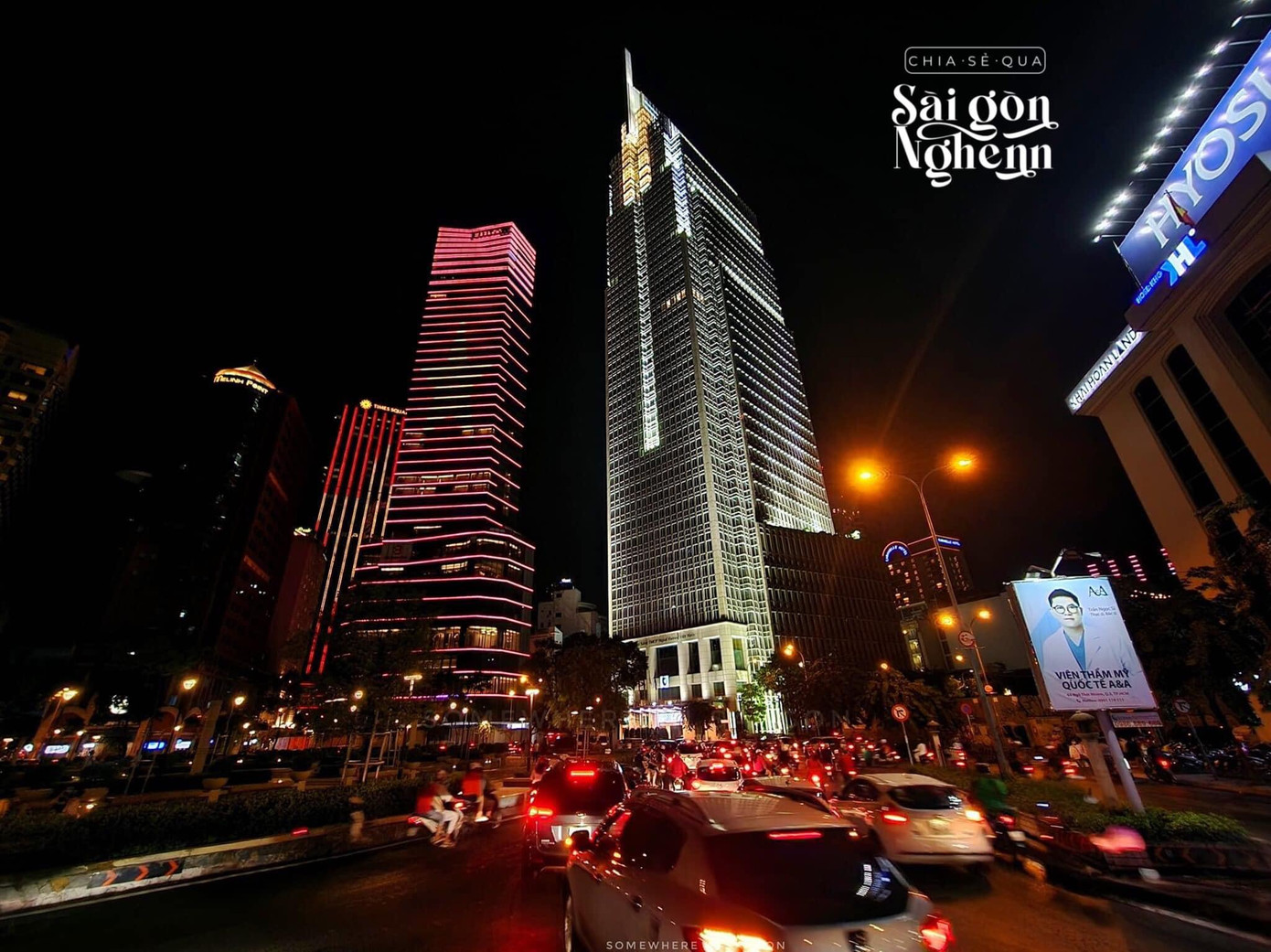 Những công trình kiến trúc biểu tượng của thành phố cũng sáng đèn để chào mừng ngày Quốc khánh 2/9. Ảnh: Somewhere in Saigon. Những công trình kiến trúc biểu tượng của thành phố cũng sáng đèn để chào mừng ngày Quốc khánh 2/9. Ảnh: Somewhere in Saigon.