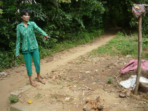 Ngôi nhà tình thương của anh Thạch Sa Quết (huyện Cầu Kè, tỉnh Trà Vinh) đã biến thành bãi đất trống. Ảnh: CA LINH