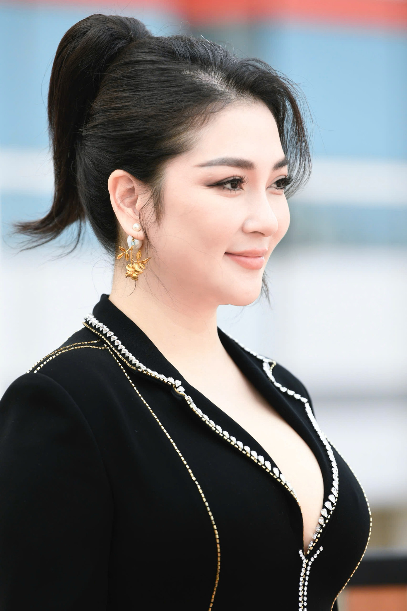 Nguyễn Thị Huyền chia sẻ bản thân cô là minh chứng cuộc thi Hoa hậu Việt Nam giúp người phụ nữ Việt Nam lột xác, đẹp hơn và hoàn thiện từng ngày.