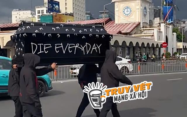 Hình ảnh lan truyền trên mạng xã hội. Hình ảnh lan truyền trên mạng xã hội.